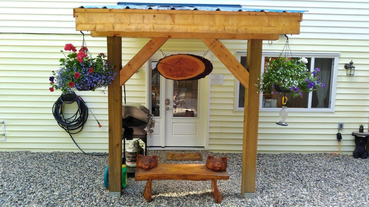 Grizzly Paw B&B Clearwater Bagian luar foto