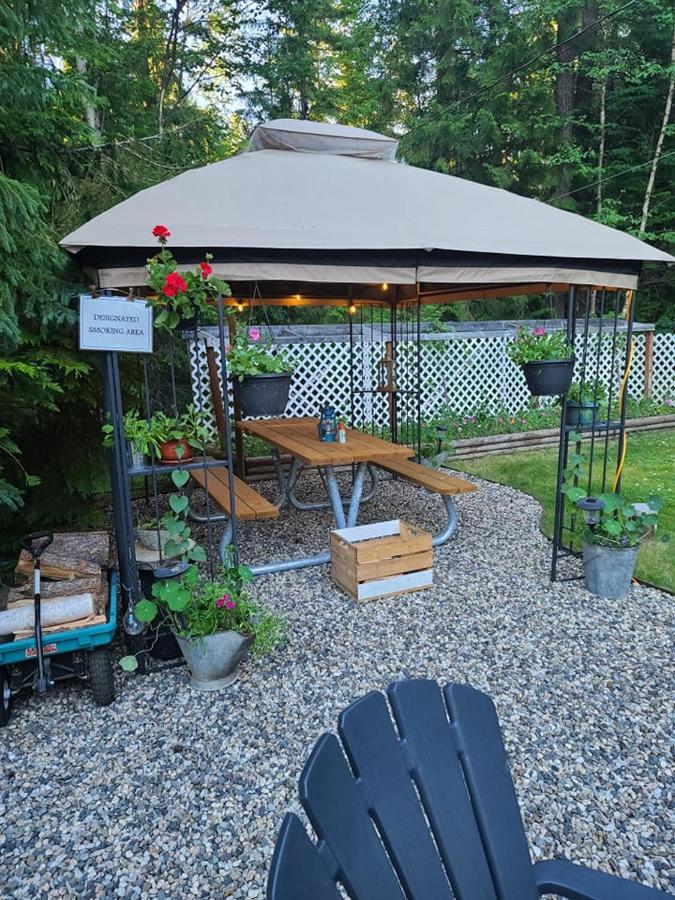 Grizzly Paw B&B Clearwater Bagian luar foto